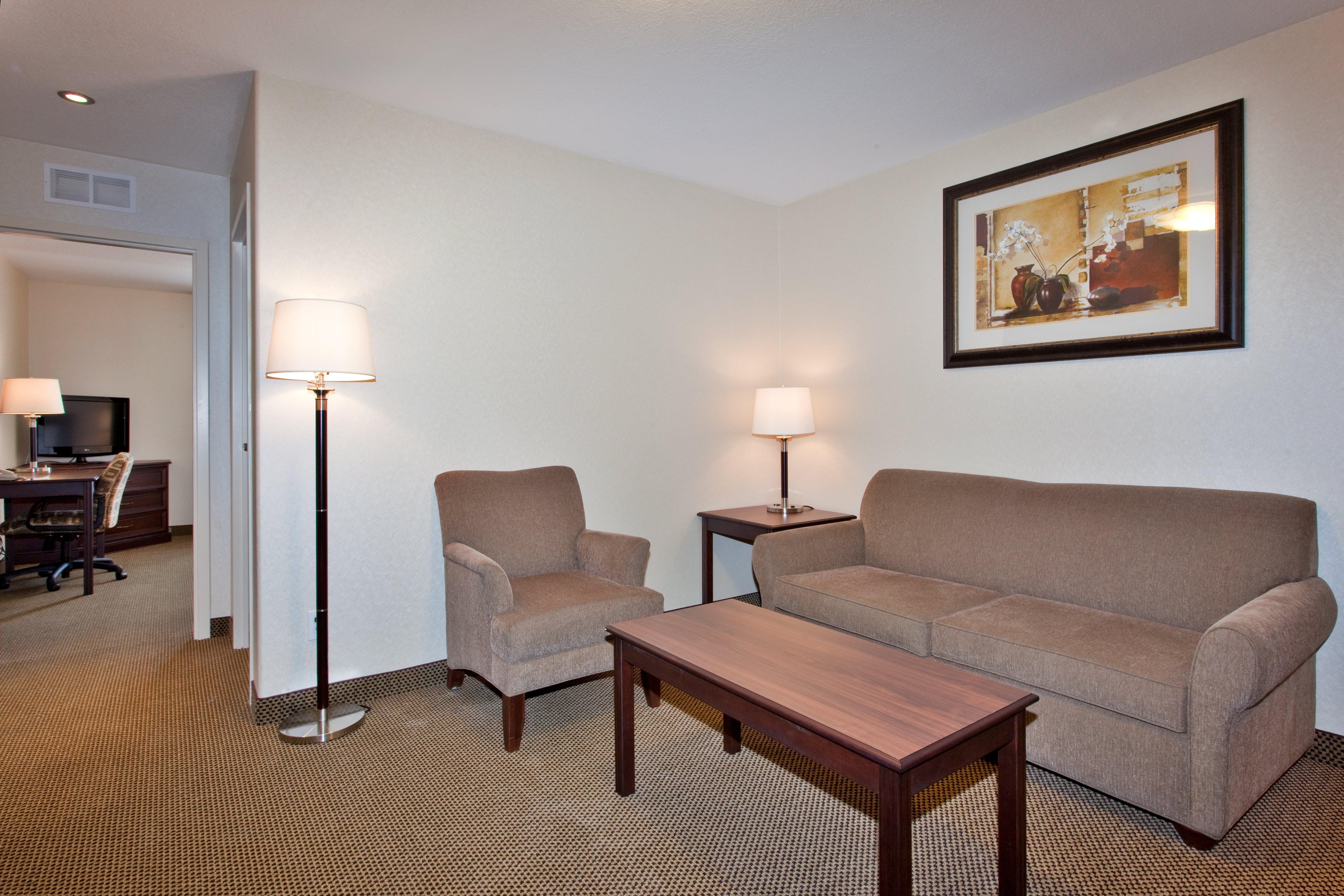 Holiday Inn Express & Suites Whitecourt By Ihg Quarto foto
